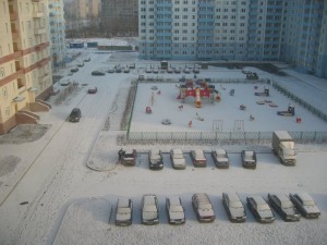 2005-04-21_001.jpg (105.75 КБ) 128521 просмотр А вот оно 21 апреля 2005ого. Вид из окна.